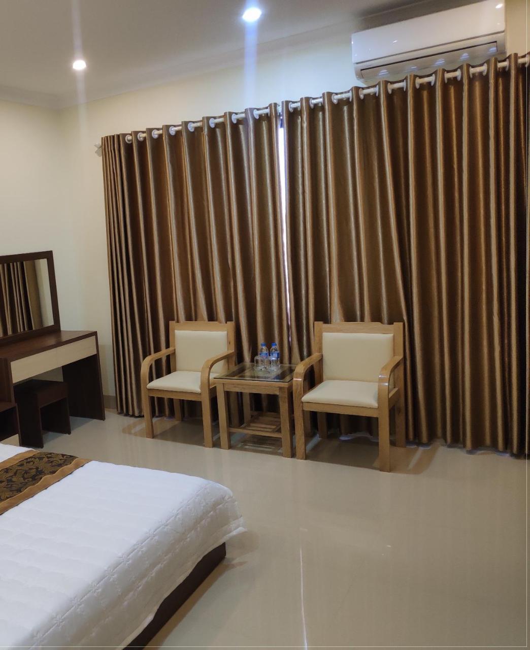 Ngoc Anh Hotel Ha Long Exterior photo